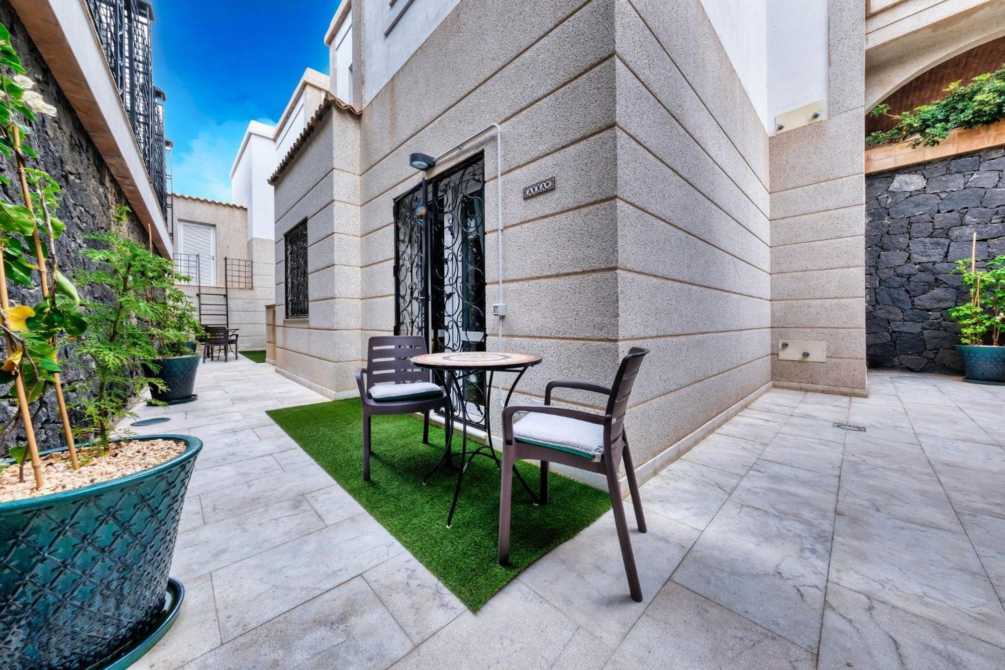 Casa Mia Guest House Puerto Calero Exterior photo